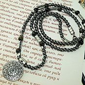 Necklace and bracelet company CORO USA.One thousand nine hundred forty