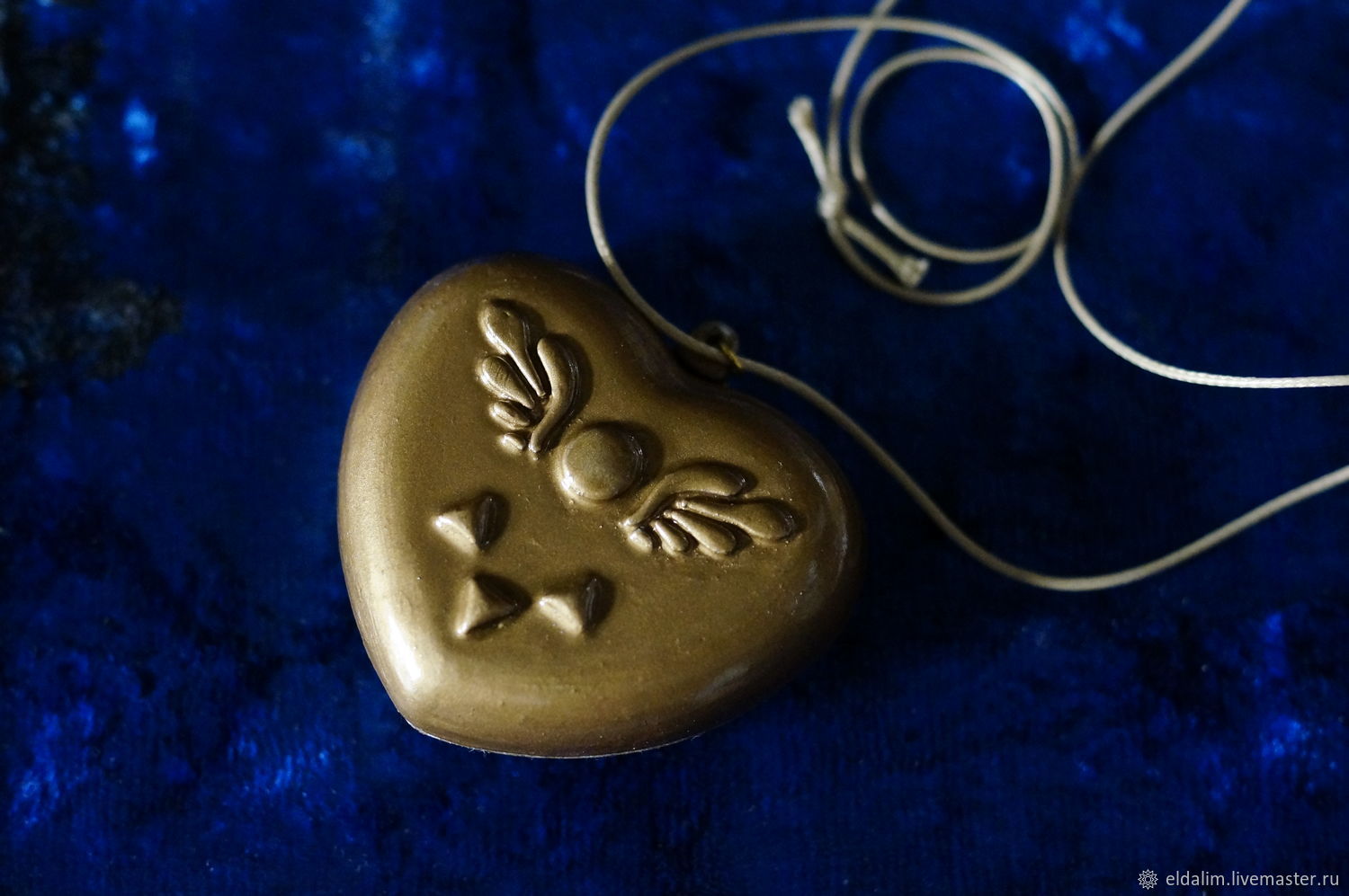 Музыкальный медальон Undertale Heart Locket в интернет-магазине Ярмарка  Мастеров по цене 12000 ₽ – OR8EGRU | Медальон, Москва - доставка по России