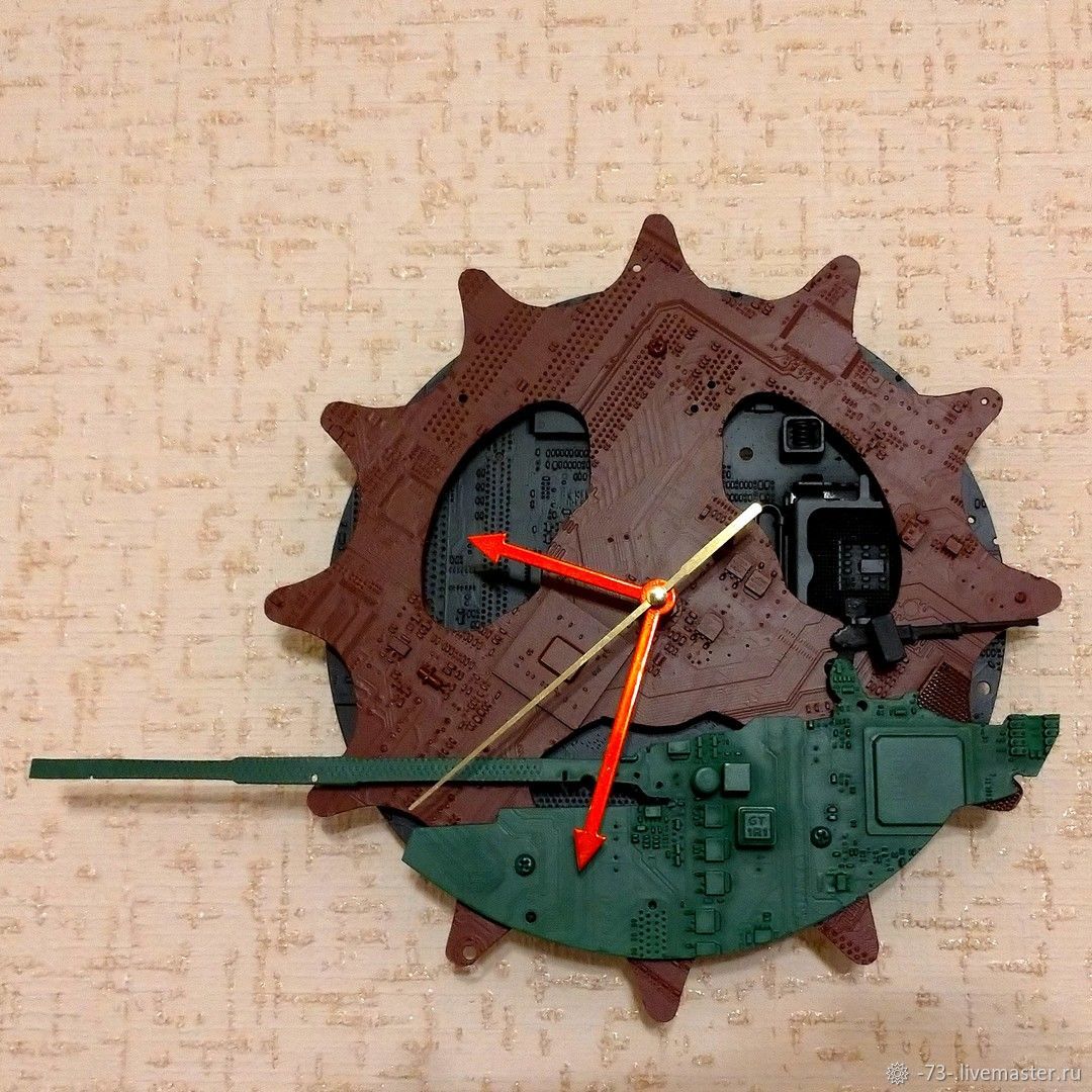 Часы с танка