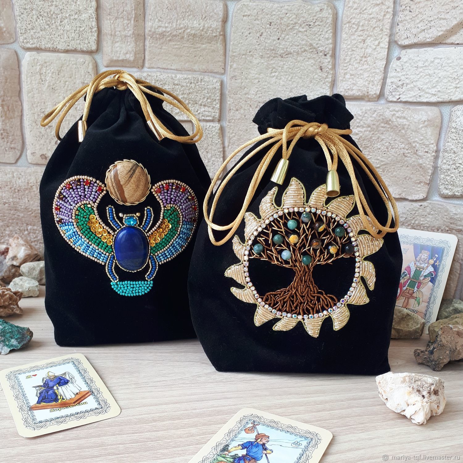 "таро" "мешочек" "вышивка". мешочек для таро. таро в красном мешочке. мешочек для таро. мешочек для таро.