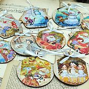 Сувениры и подарки handmade. Livemaster - original item New Year souvenirs medallions and houses decoupage. Handmade.