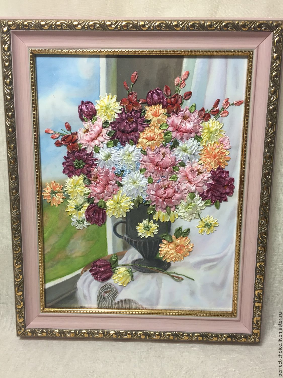 Картина вручную нарисована на ткани и вышита лентами "Цветы 4" купить в ...