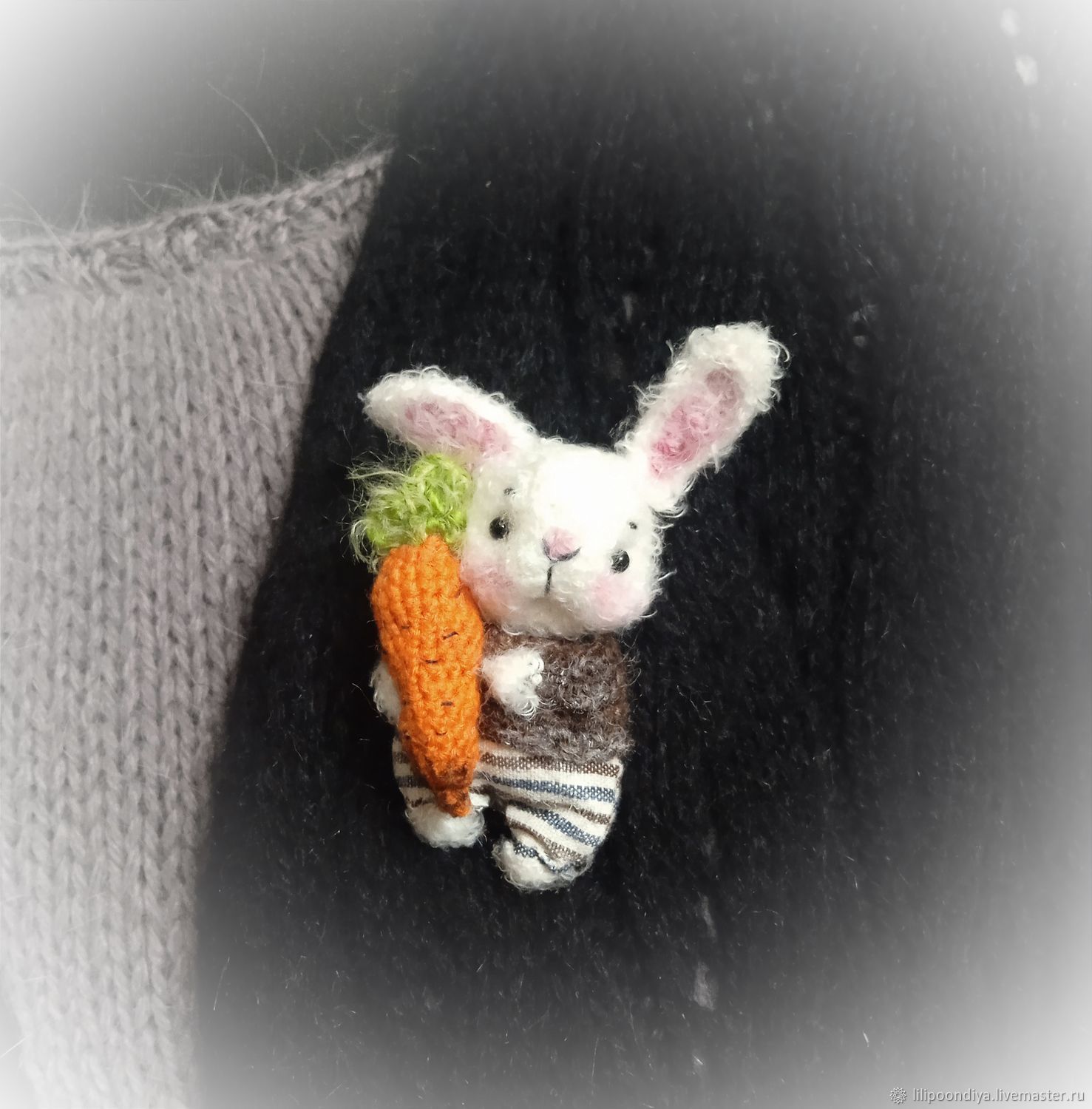 Морковка моя купить в интернет-магазине Ярмарка Мастеров по цене 2500 ₽ – VIY3FRU, Брошь-булавка, Краснознаменск - доставка по России