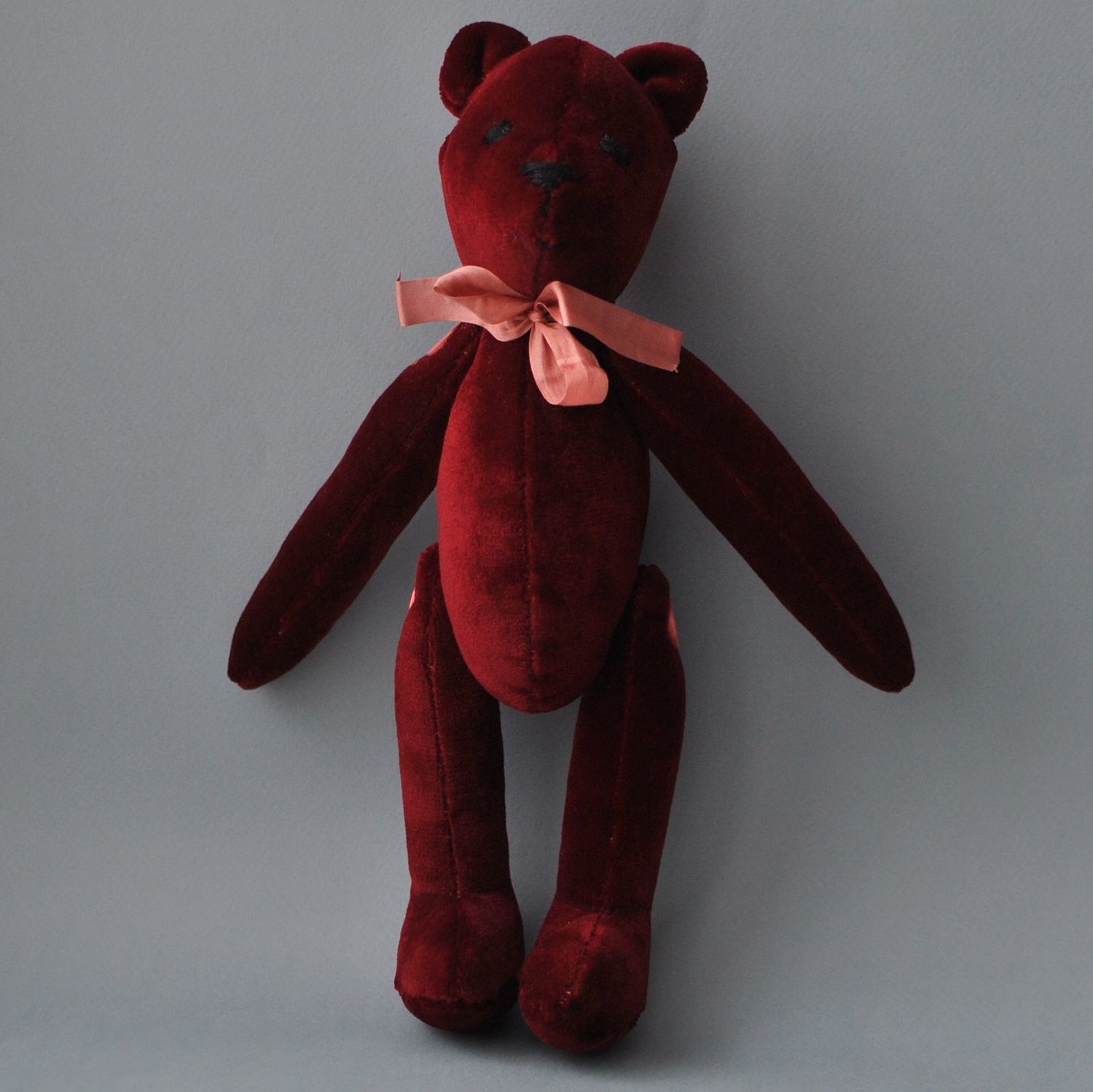 Мягкие игрушки из бархата. Новогодние игрушки. Новогодние шары в бархате. Донские новогодние игрушки. Вельветовые игрушки.