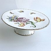 Посуда handmade. Livemaster - original item Porcelain painting Stand for cake Painting in the style of Meissen. Handmade.