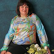 Новогодняя шелковая блузка батик "Шелковый свитер"