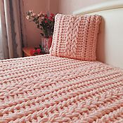 Для дома и интерьера handmade. Livemaster - original item Knitted blanket and pillow for a child`s bed. A blanket for the baby. Handmade.