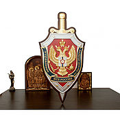 El icono de tallada de la virgen Tihvinskaya