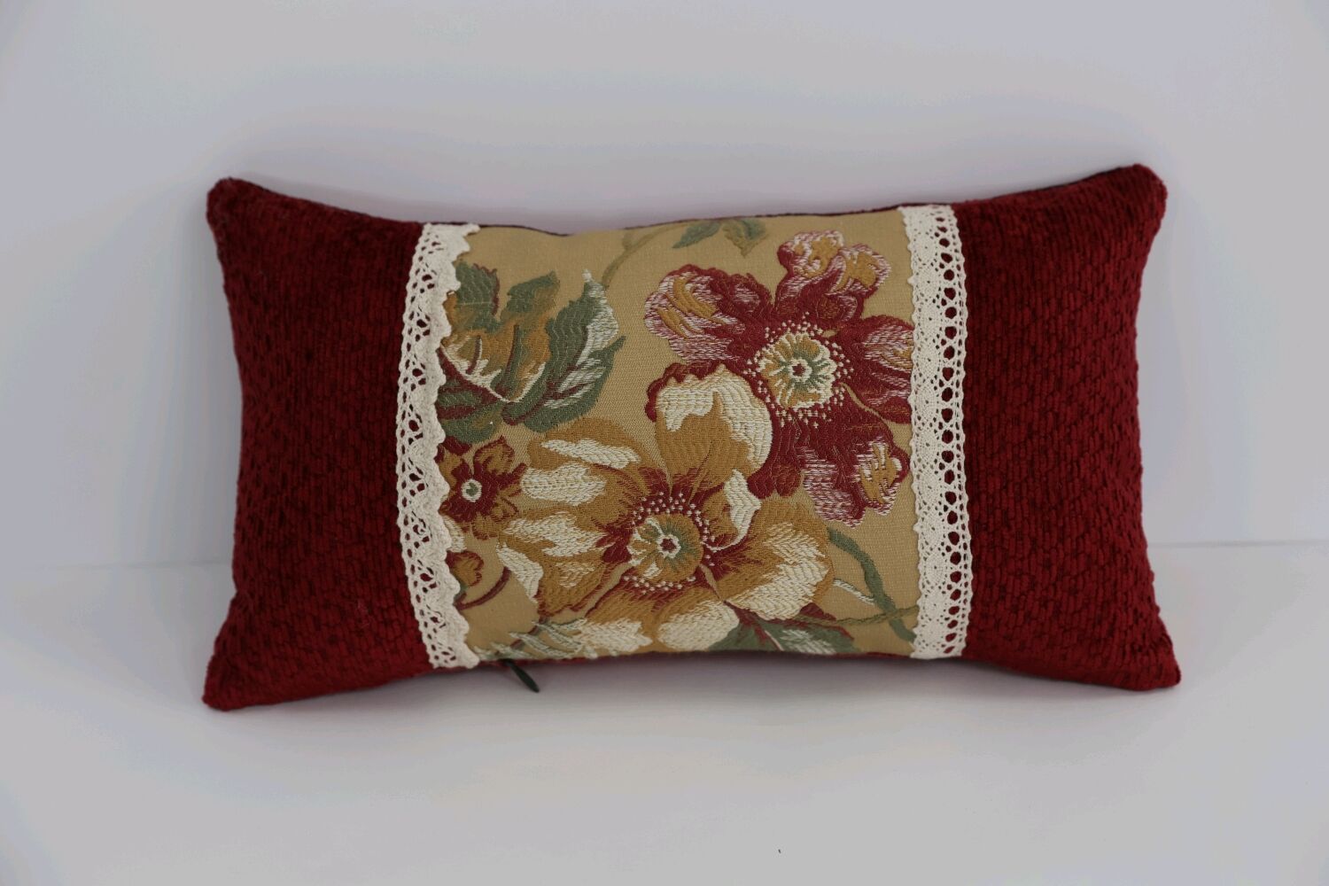 Подушка декоративная купить в интернет-магазине Ярмарка Мастеров по ...