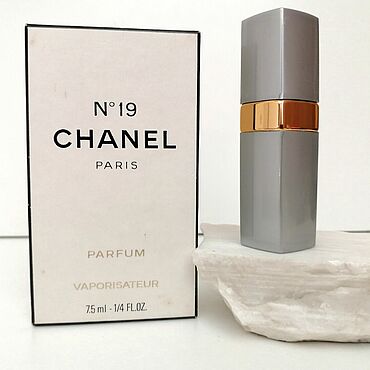Винтаж ручной работы. Ярмарка Мастеров - ручная работа Винтаж: Chanel 19 Parfum Спрей 7,5 (5) мл Франция 1970-е. Handmade.