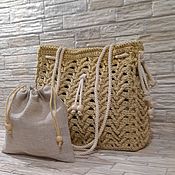 Элегантная вязаная сумочка золотисто-горчичного цвета