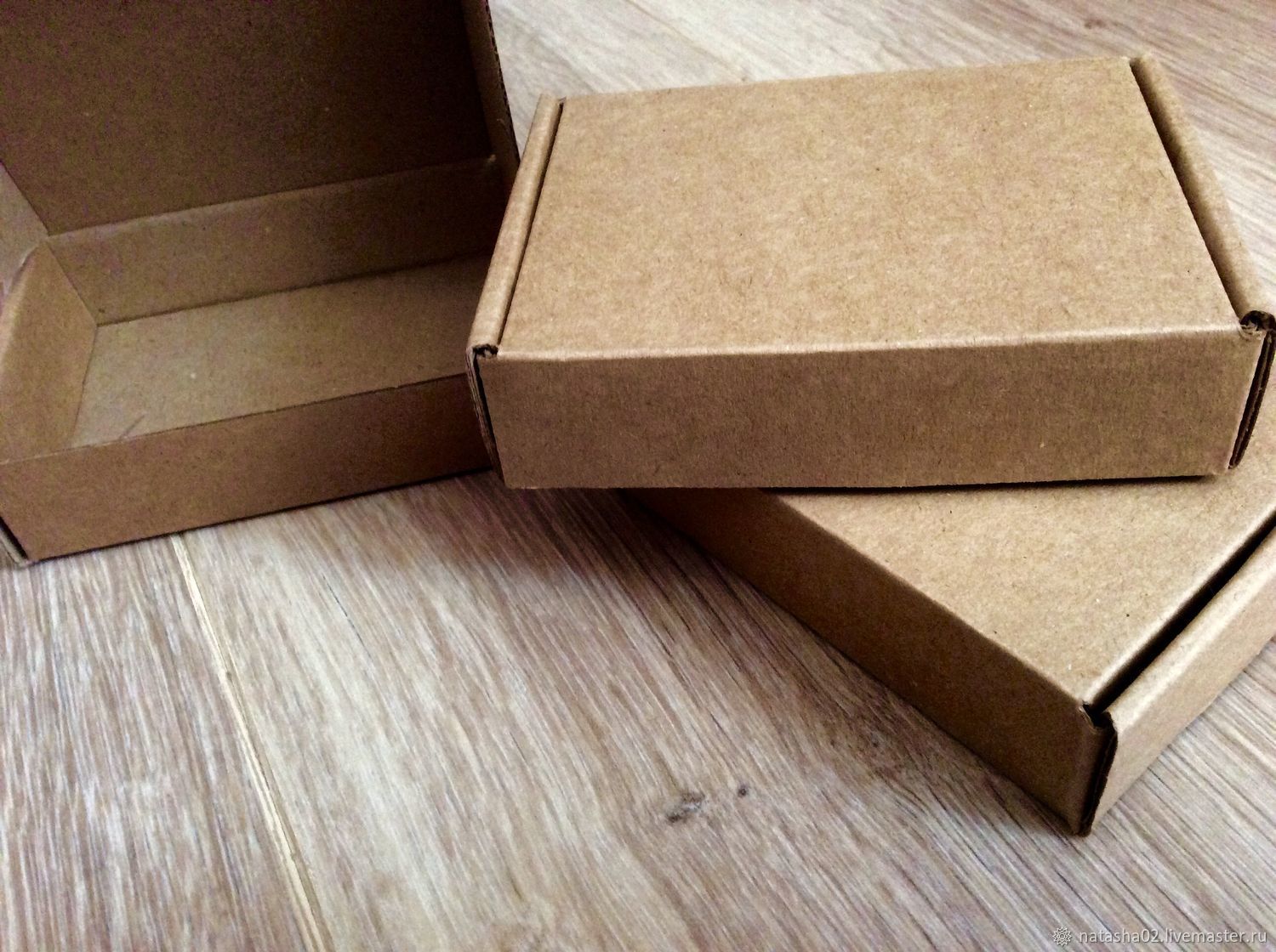 Картонная коробка для подарка. Коробка самосборная крафт. Коробка 150*150*50 крафт. Коробка самосборная крафт 16х16. Коробка самосборная 150х150х140.