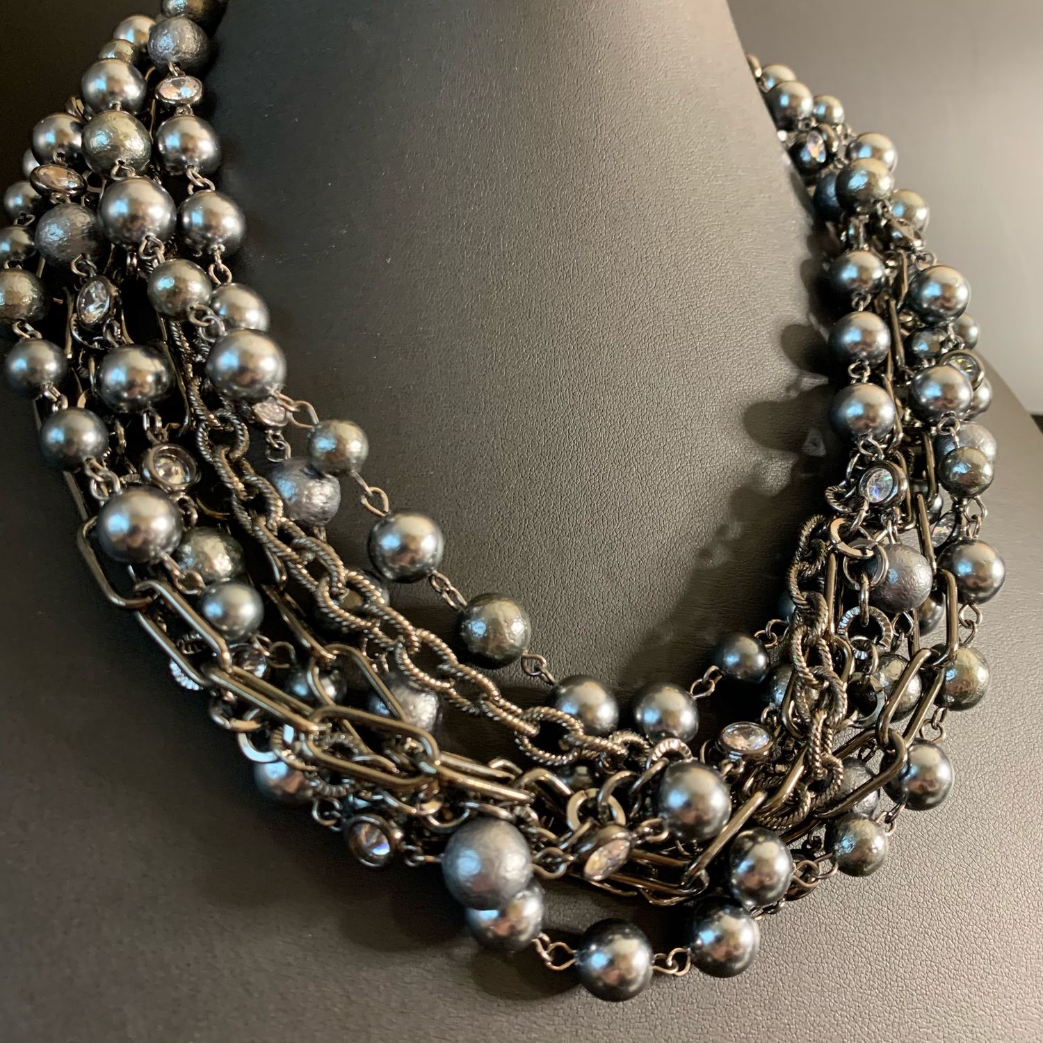 Ожерелье жемчужное с цепями купить в интернет-магазине Ярмарка Мастеров поцене 12000 ₽ – N8YV8RU