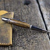 Diplomat zebrano fountain pen in a wooden case
