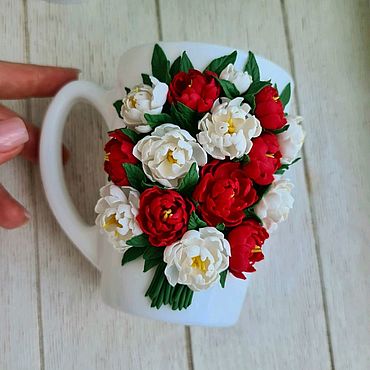 Посуда ручной работы. Ярмарка Мастеров - ручная работа Пионы на кружке. Handmade.
