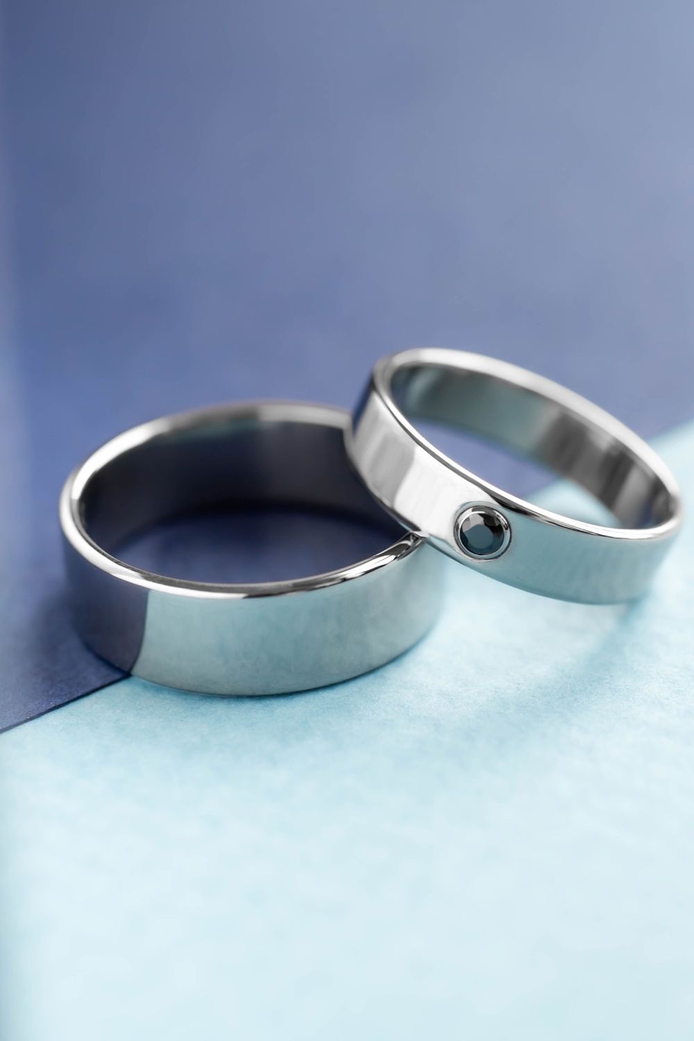 Обручальные кольца с чёрным фианитом. Титановые кольца с камнем в интернет-магазине Ярмарка Мастеров по цене 12500 ₽ – N15B8RU