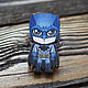 Wooden icon Batman is made of 3mm birch plywood. Mounting method - Euroblock. Bright colors and reliable clasp will please any owner. The image is resistant to scratches.
