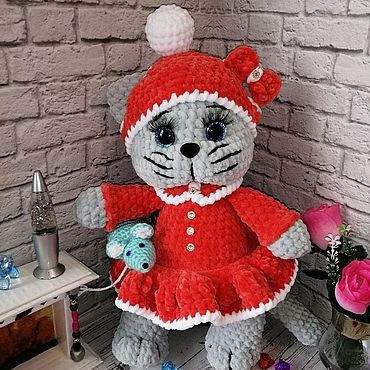 Hello Kitty! Вяжем японскую кошечку