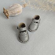 Куклы и игрушки handmade. Livemaster - original item Shoes for Blythe (color -dark grey). Handmade.