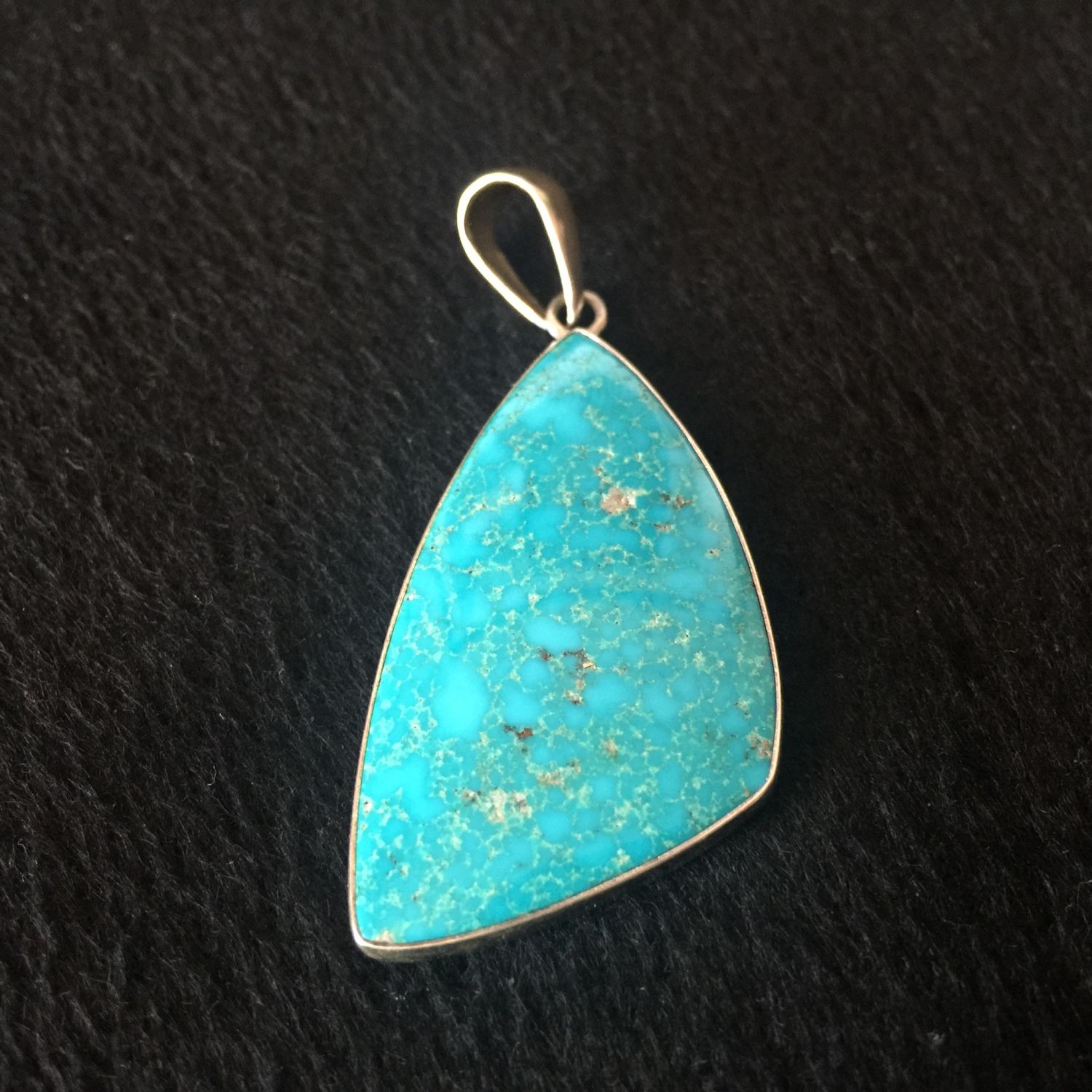 серебряный кулон с камнем. кулон с лавандовым аметистом. подвеска с зеленым камнем. аметист розовый кулон ярмарка мастеров. кулоны иркутск.