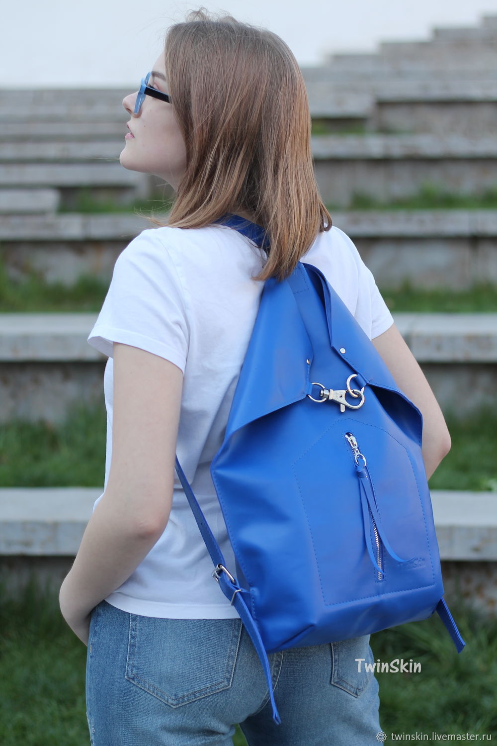 Синий рюкзак женский