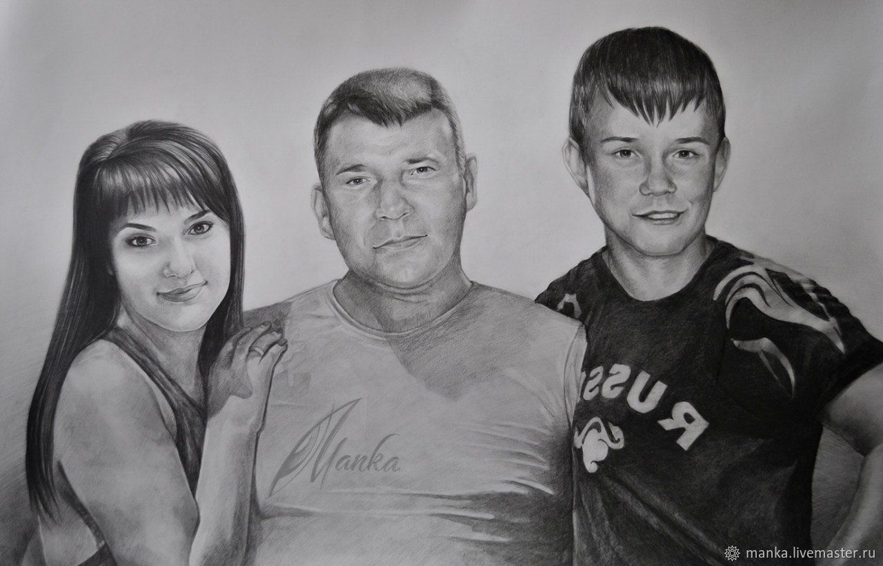 Портрет семьи на формате а3 карандашом