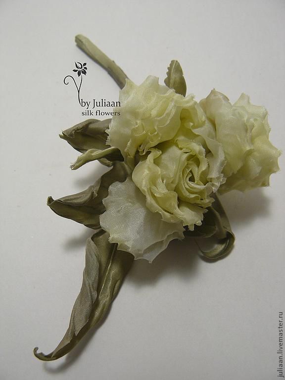 Броши ручной работы. Ярмарка Мастеров - ручная работа. Купить Цветы из шелка. Роза