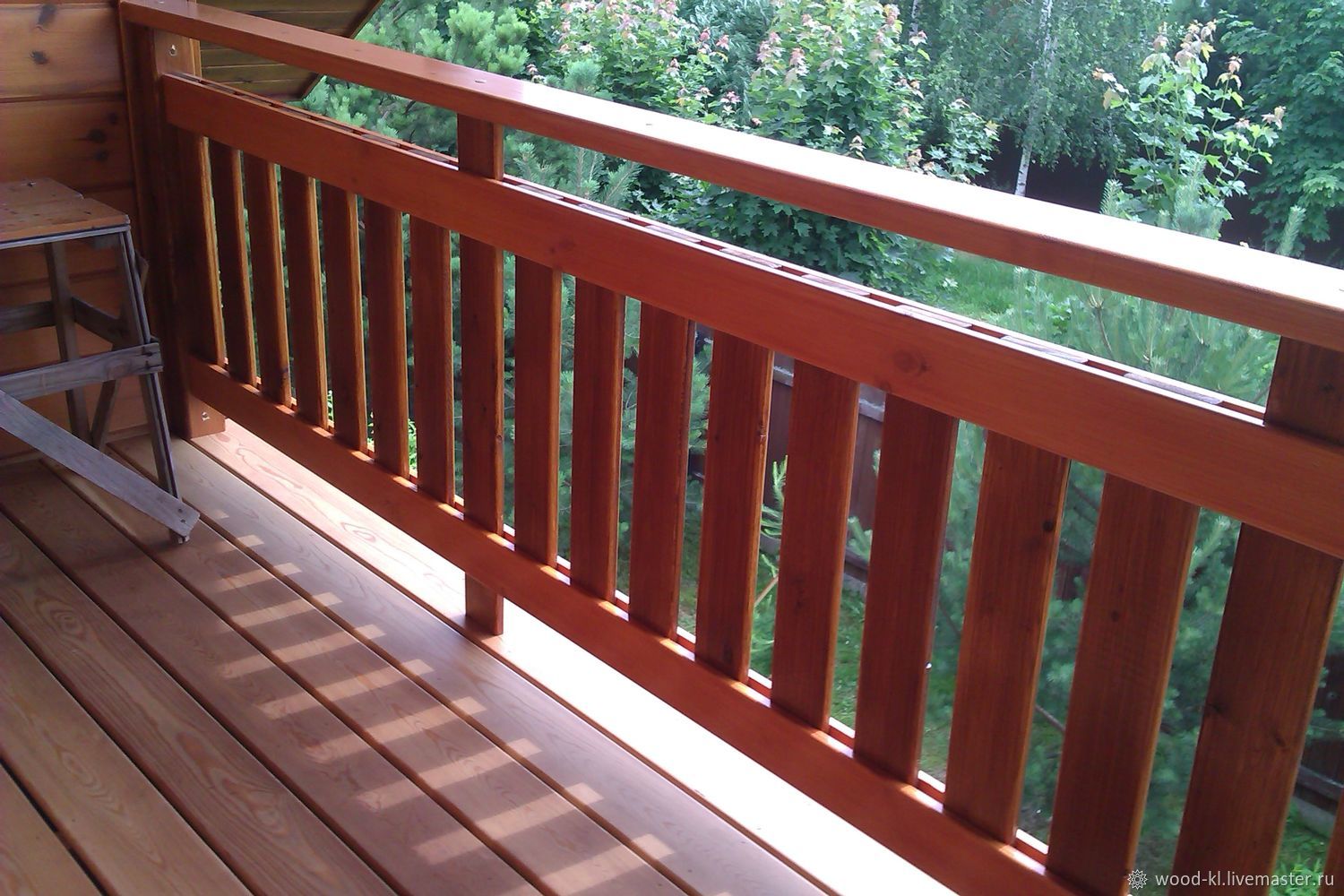 Как установить решетки на балкон?