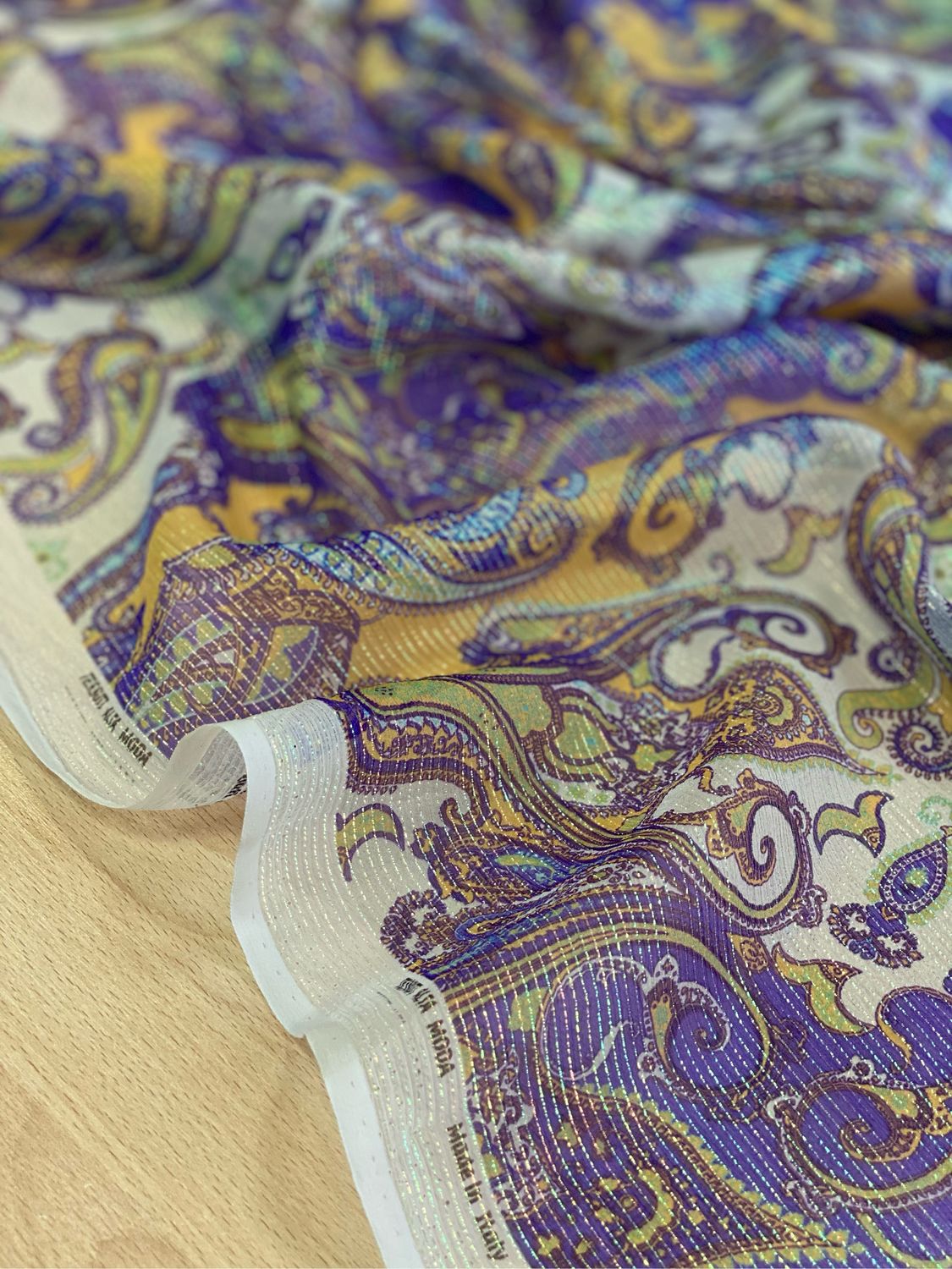 Шёлковый шифон с принтом пейсли и с люрексом купить в интернет-магазине ...