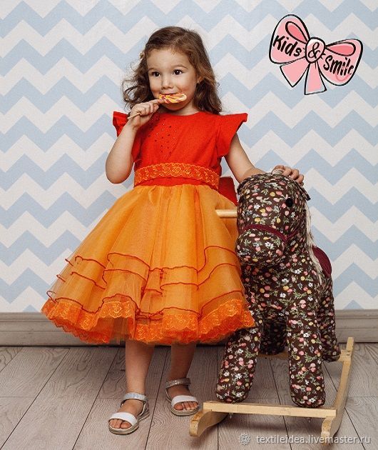 Детские платья для девочек оранжевого цвета