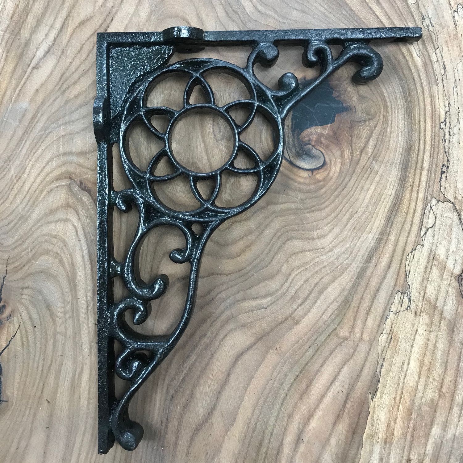 Каслинское литье дпи. Retro style york 400. Художественное чугунное литье касли. Retro радиатор радимакс windsor. Чугунная ограда усадьба демидова.