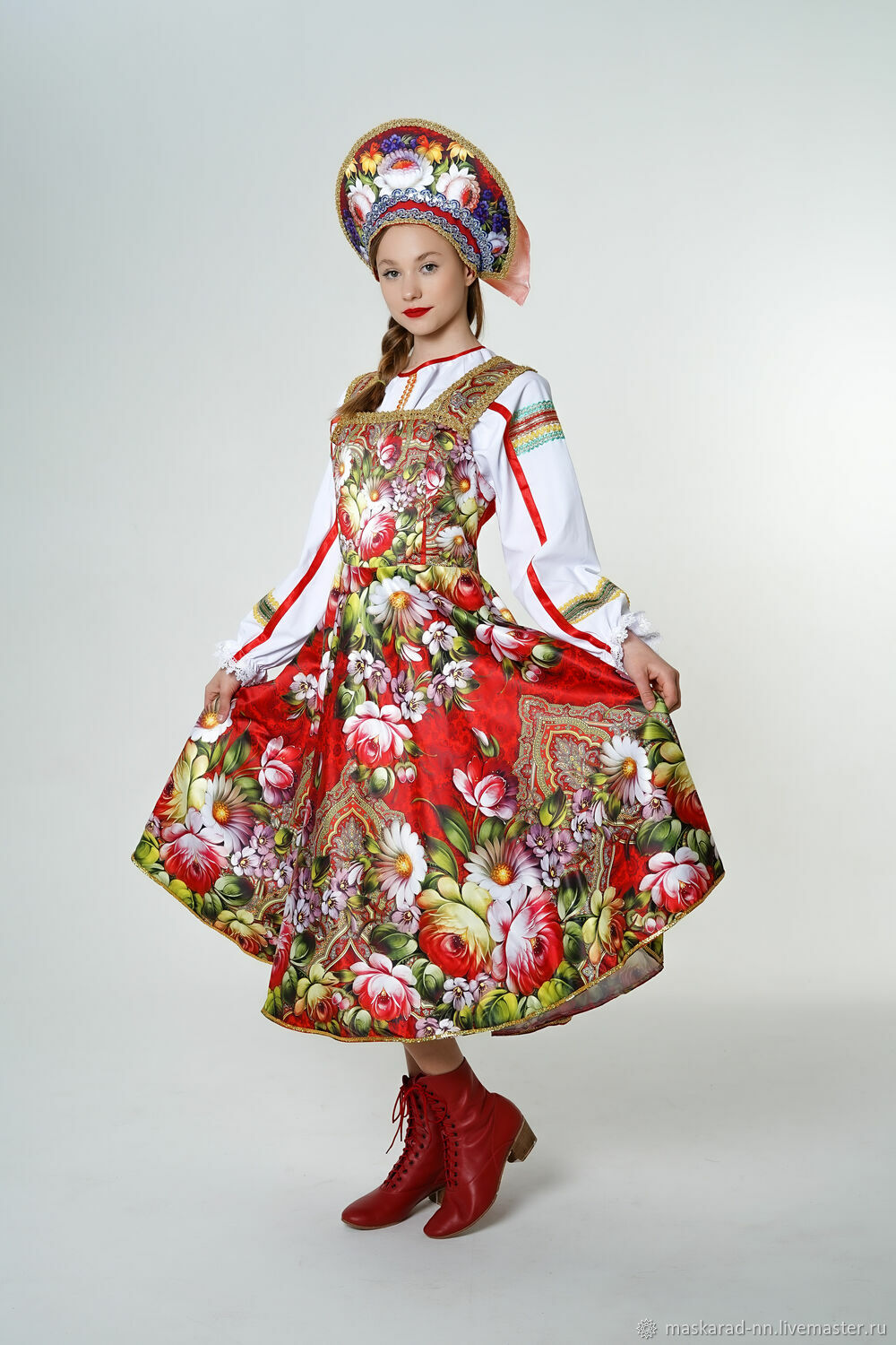 русский народный костюм с кокошником