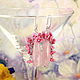 Серьги крючки с граненым розовым кварцем и нежными резными цветочками из стекла
Длина сережек со швензами - 58 мм 