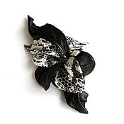 Украшения handmade. Livemaster - original item Small Flower Brooch with Predatory Print snake python Black and white. Handmade.