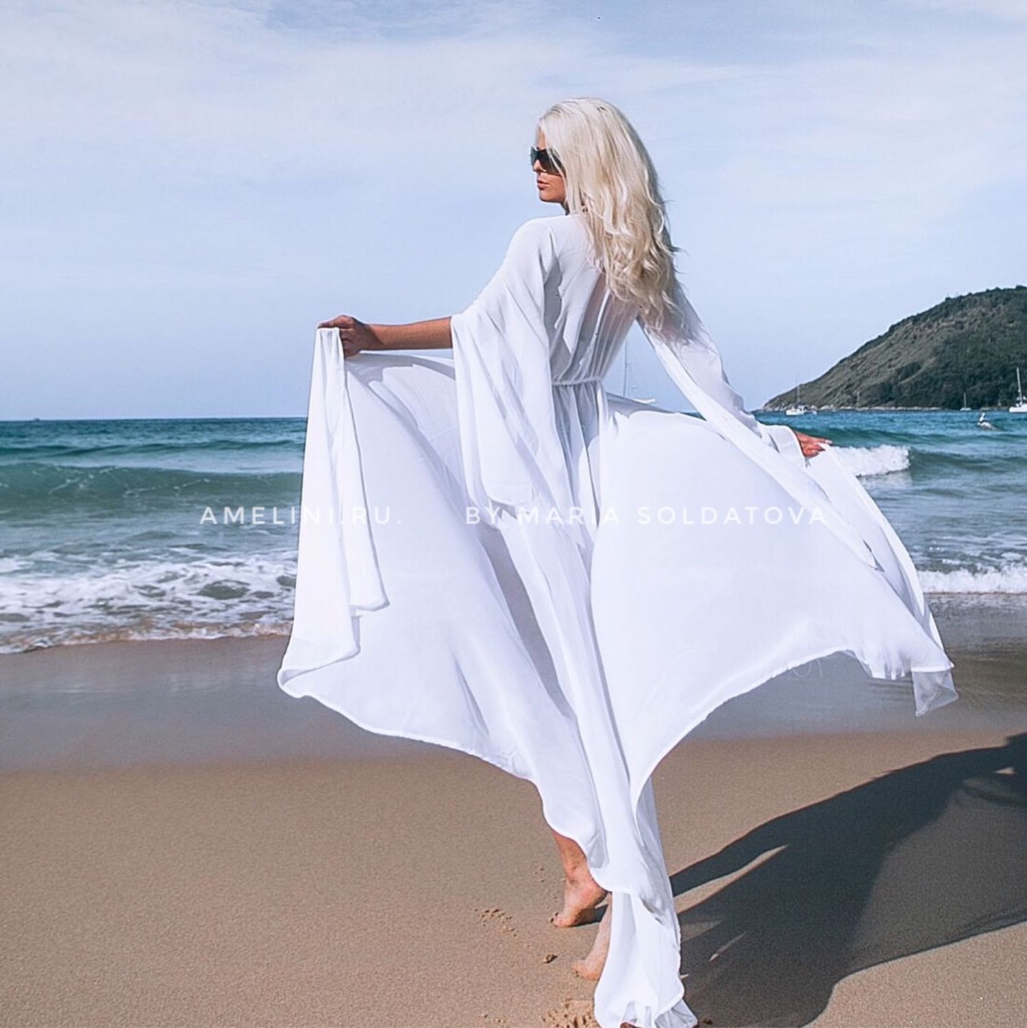 Белое платье для пляжа