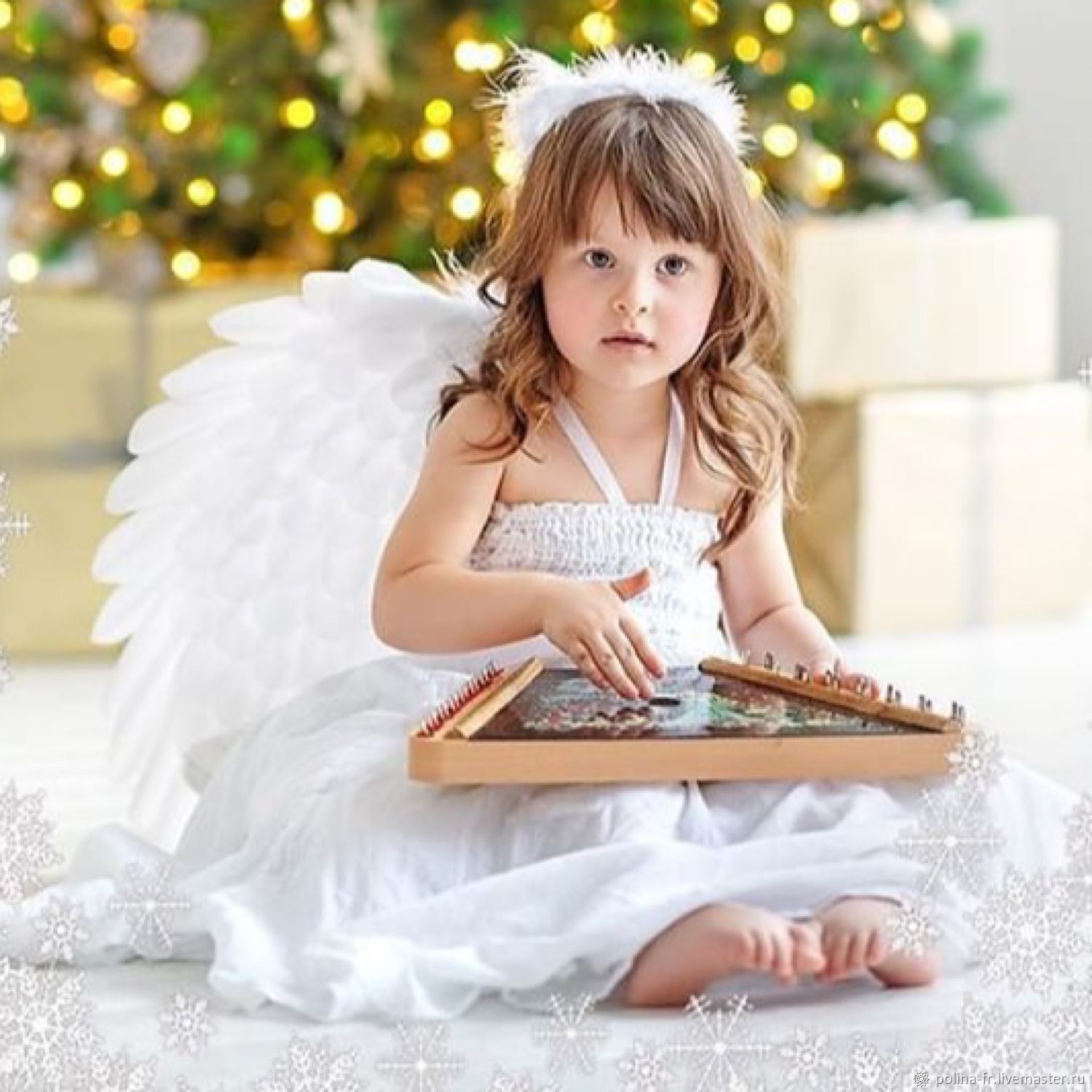 новогодняя фотосессия ангел. девушка с крыльями ангела. карнавальный костюм ангела. девочки ангелы на новый год. рождественский ангел фотосессия.
