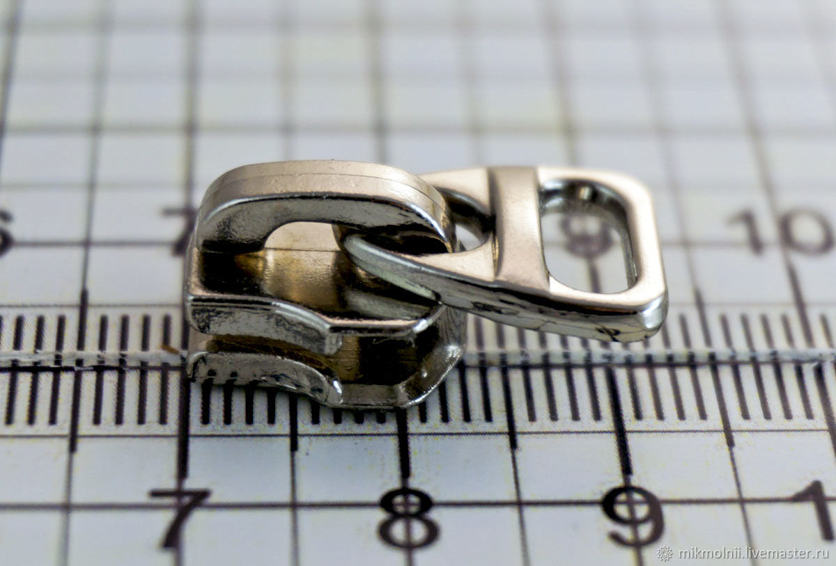 Бегунок пишущей машинки 7. Подвижная кулиса (бегунок) axs 602. Бегунок для металлической молнии 7 металл. Бегунок для шнурков самозажимной. Бегунок пишущей машинки 7.