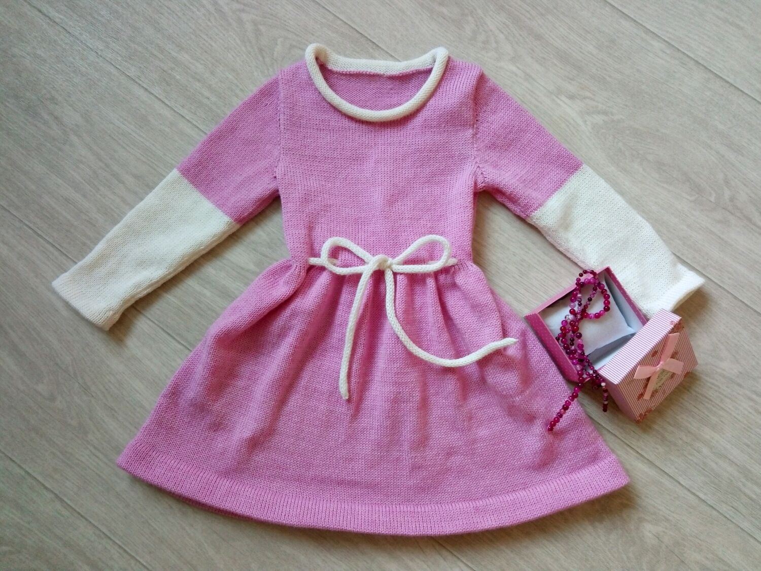 Вязаное платье \"Сирень \" в интернет-магазине Ярмарка Мастеров по цене ...