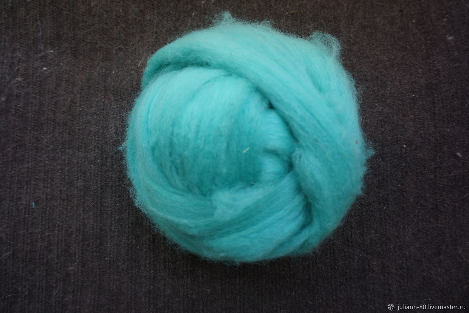 Крашеная овечья домашняя шерсть купить в интернет-магазине Ярмарка ...