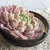 Украшения handmade. Livemaster - original item Brooch made of wool pink chrysanthemum. Handmade.
