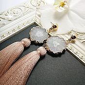 Earrings-brush white with gold