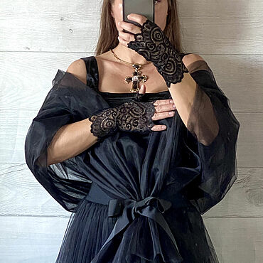 Платье с гипюровой накидкой (70 фото)