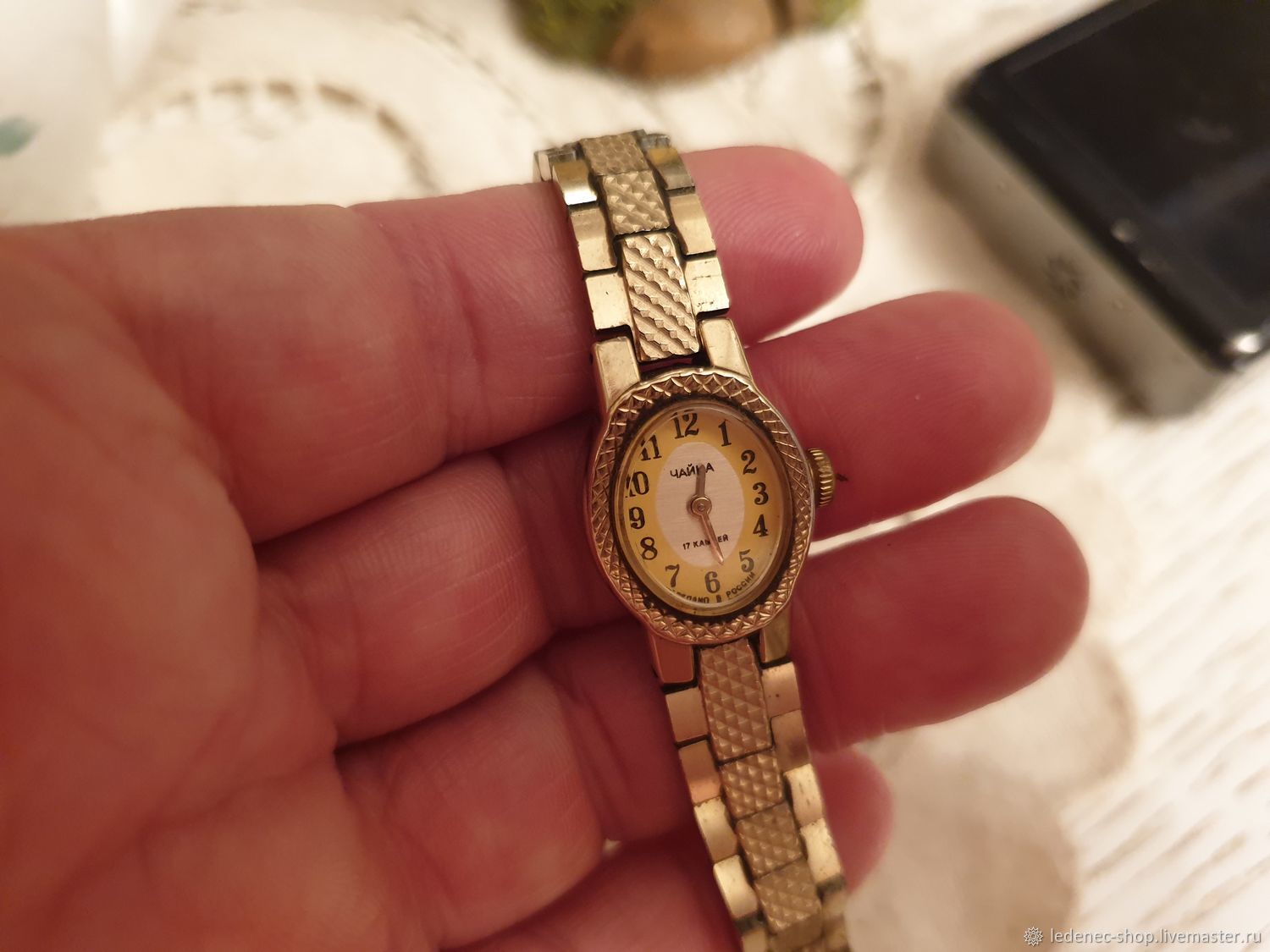 Часы Чайка женские золотые с золотым браслетом 68805