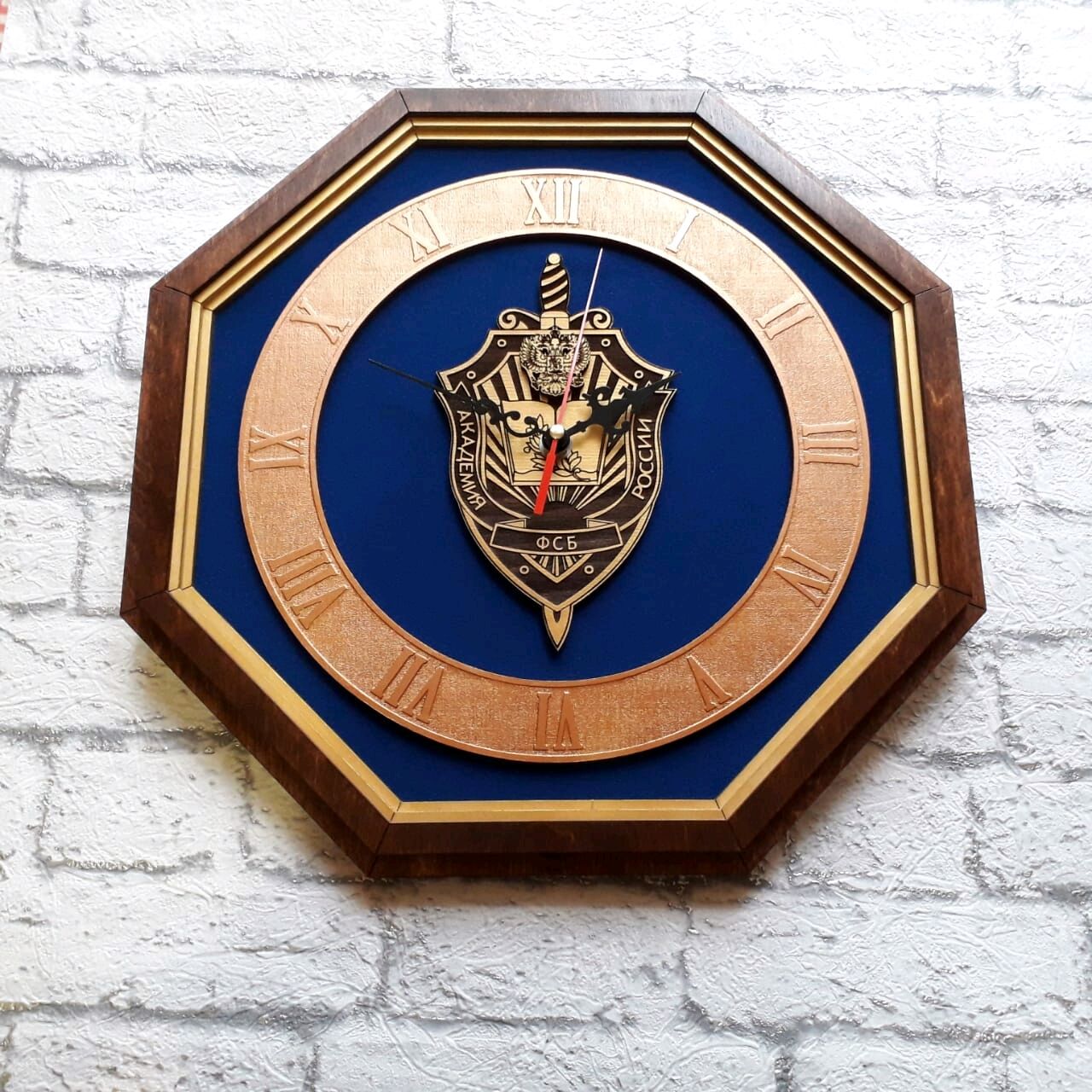 Часы с индивидуальным дизайном – заказать на Ярмарке Мастеров – R76L4RU ...