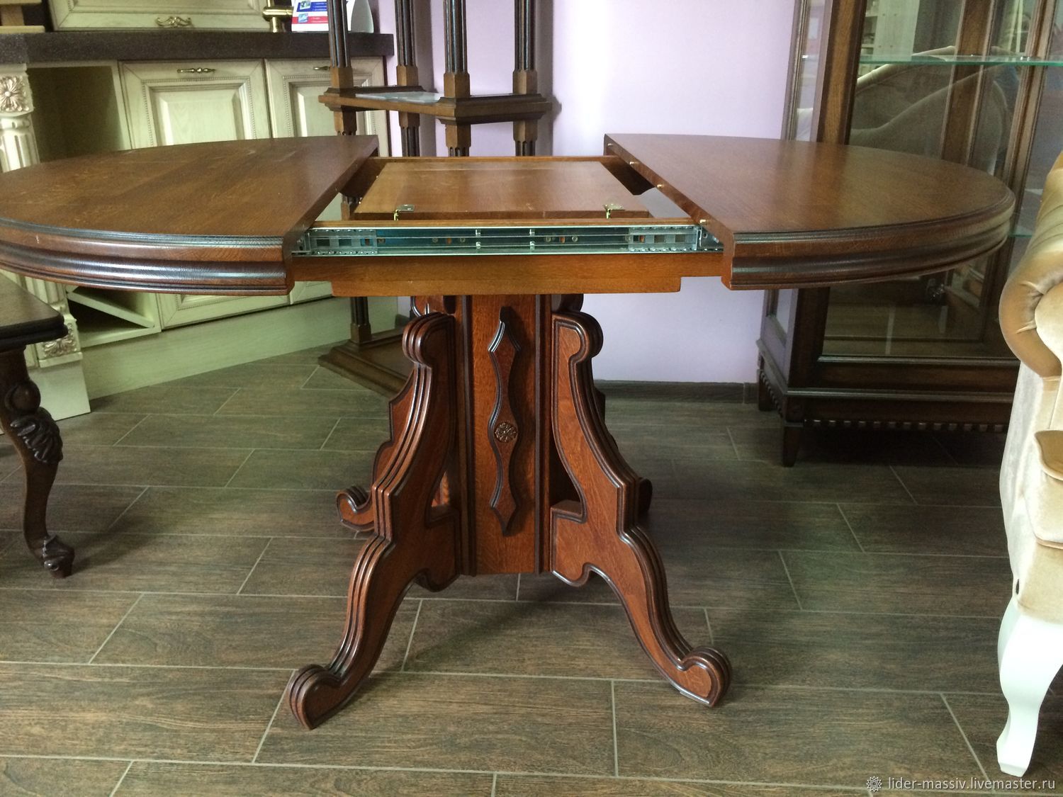Дубовый старинный раздвижной стол