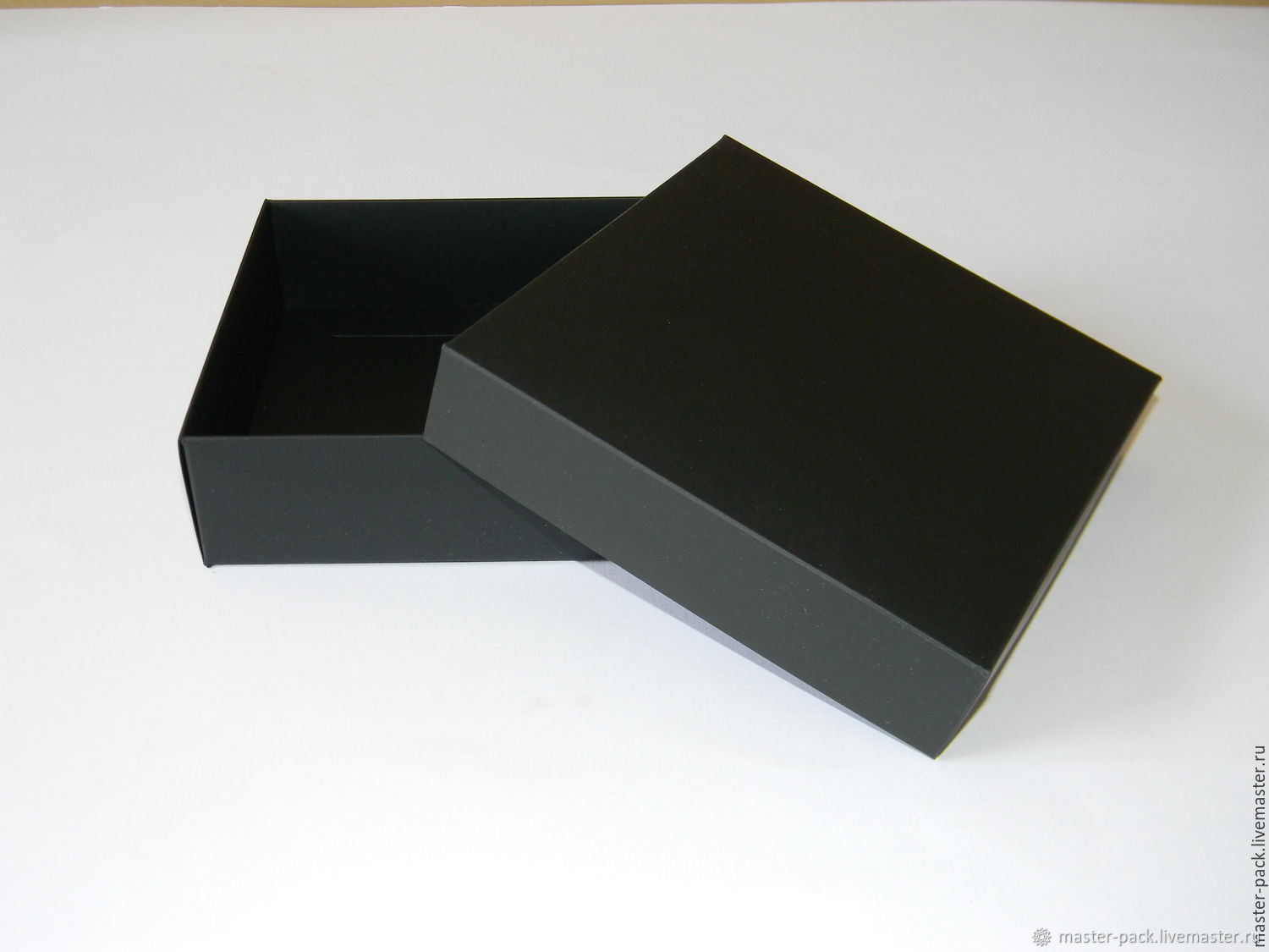 черная коробка фото