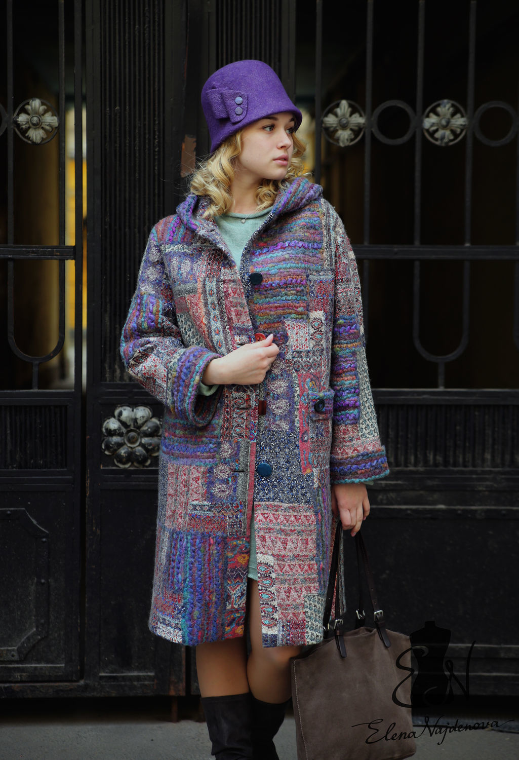 Луиза Беккариа | Пальто из парчи в стиле пэчворк