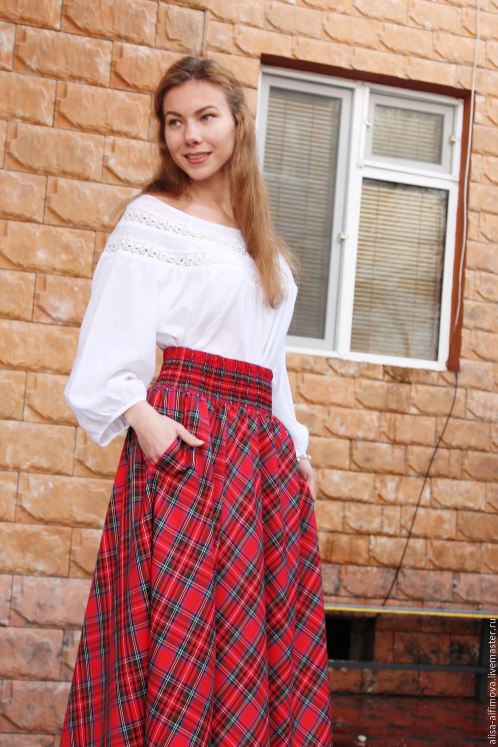 Блузки с вставками