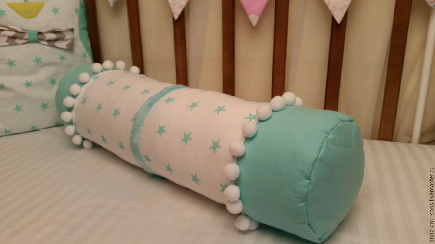 подушка валик декоративная на кровать