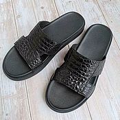 Обувь ручной работы handmade. Livemaster - original item Men`s flip-flops, made of genuine crocodile leather in black.. Handmade.